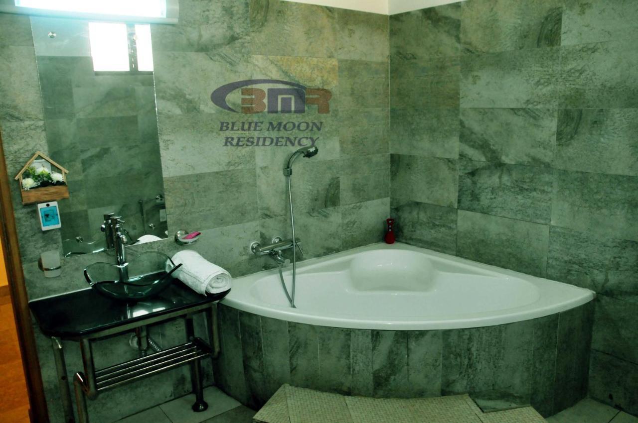 Hotel Blue Moon Residency Islamabad Exterior foto