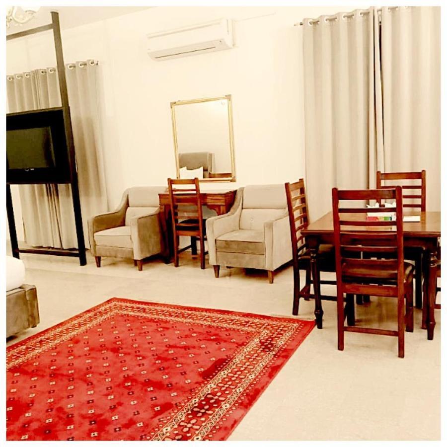 Hotel Blue Moon Residency Islamabad Exterior foto