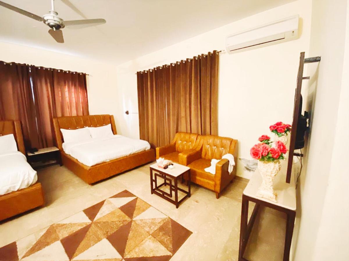 Hotel Blue Moon Residency Islamabad Exterior foto